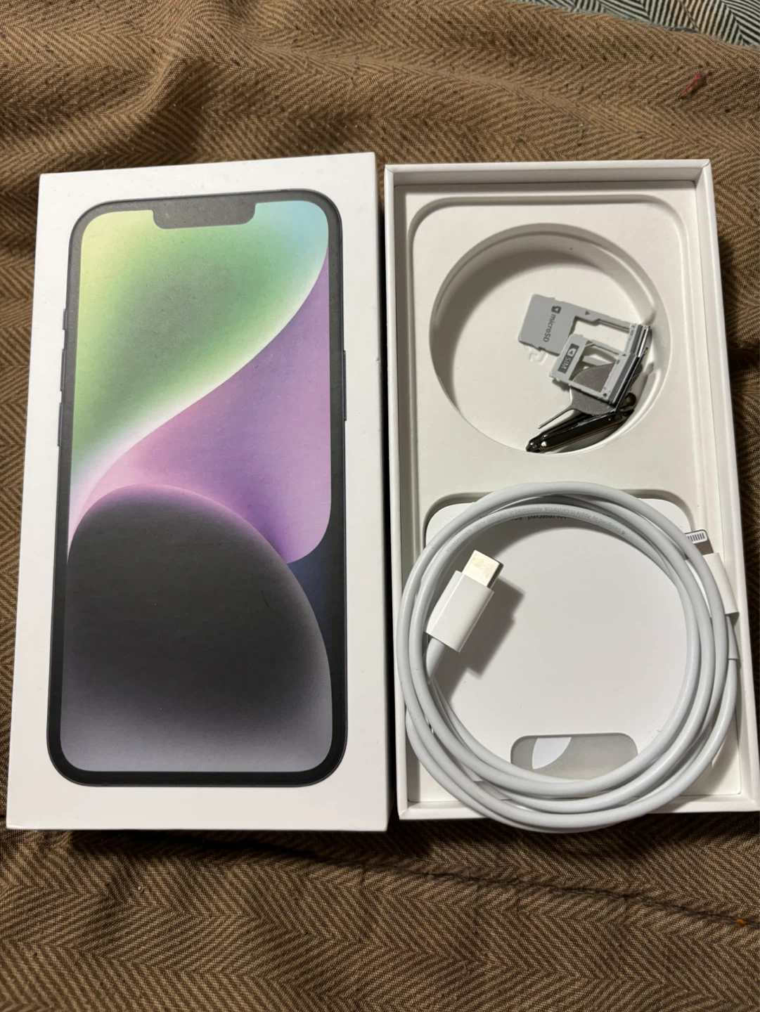 Apple iPhone 14 BOX & CHARGER ONLY ‼️