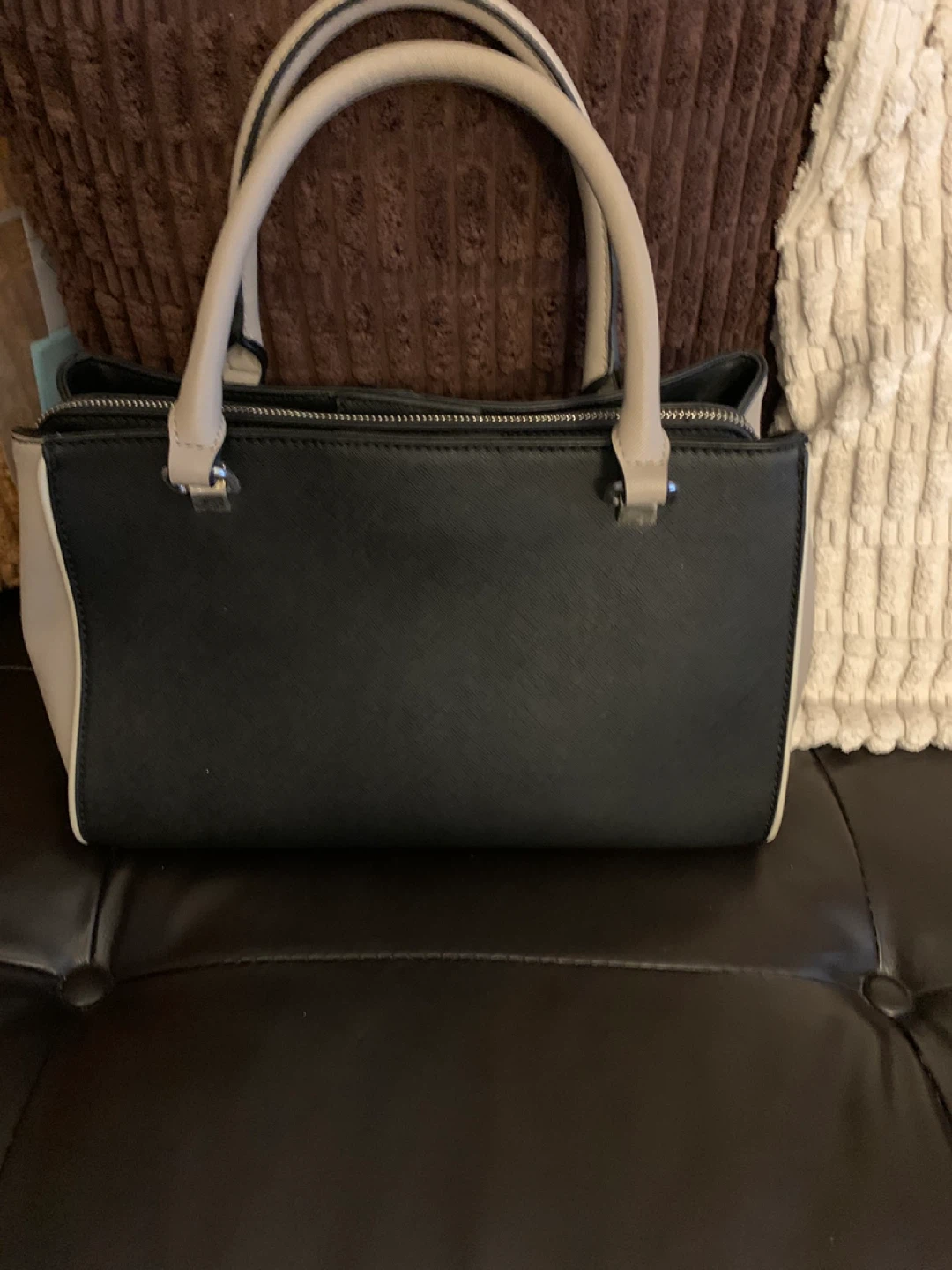 Guess Satchel Handbag - photo 2