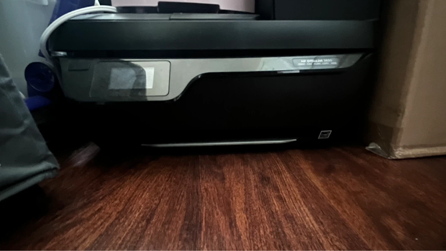 HP OfficeJet 3830 All-in-One Printer - photo 2