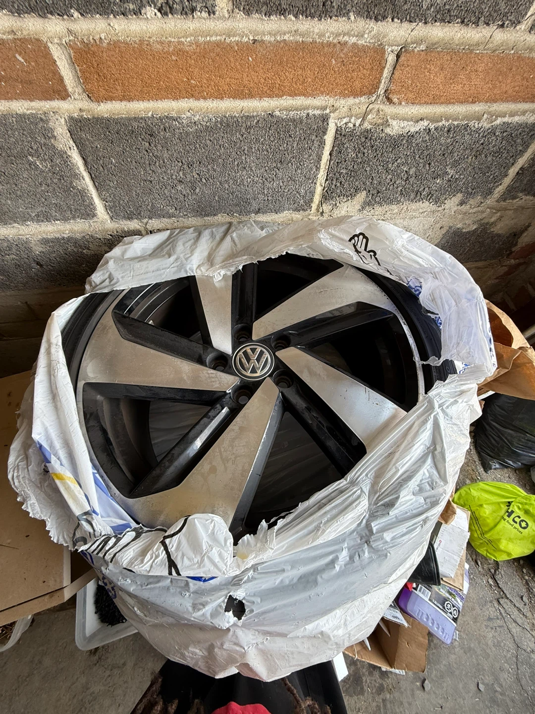 Volkswagen Alloy Wheel Rims & Tires