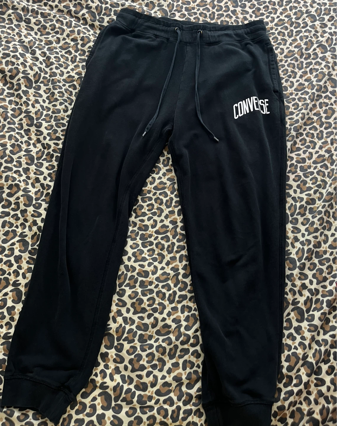converse joggers