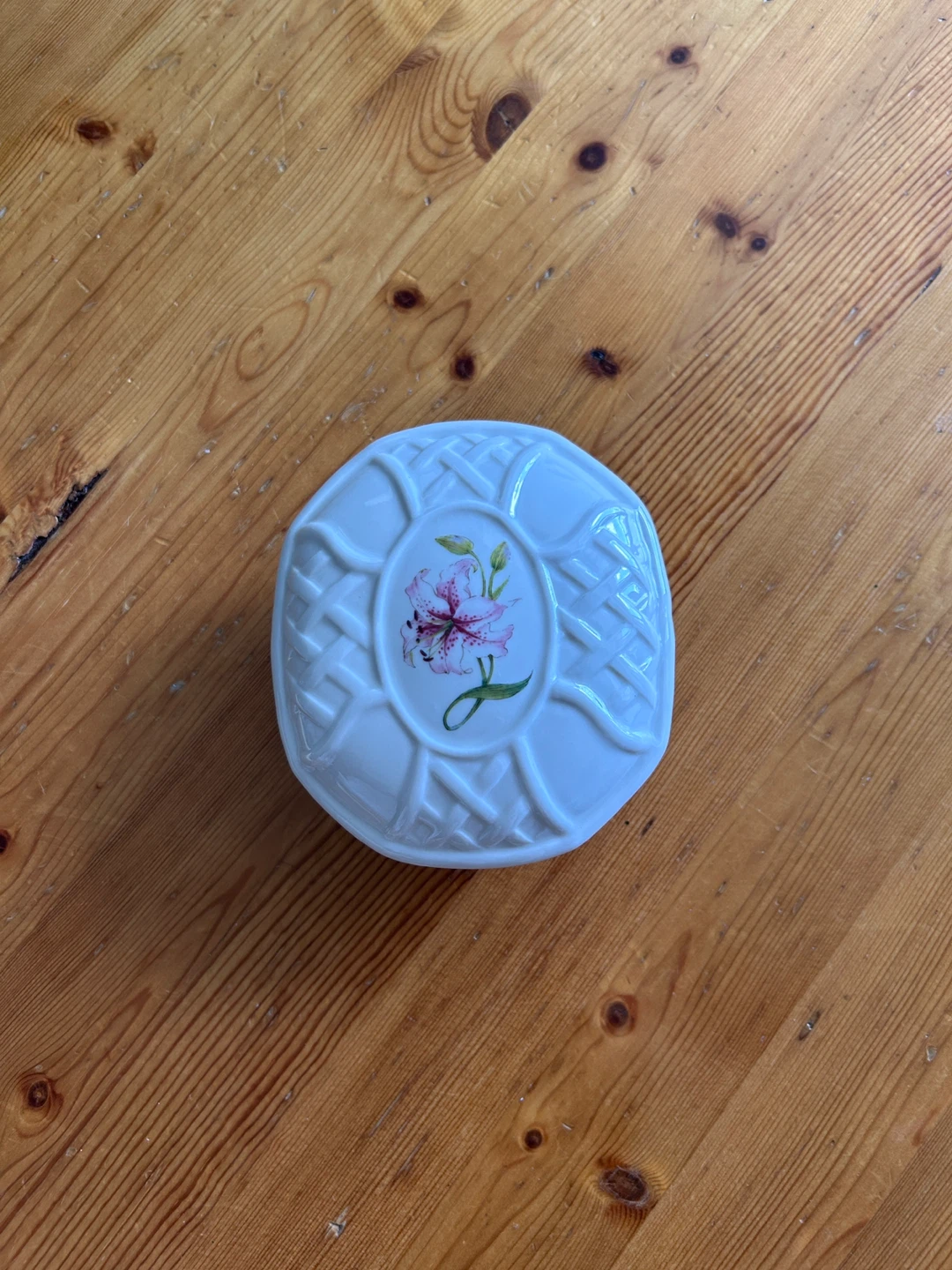 Belleek China Trinket Dish with Lid