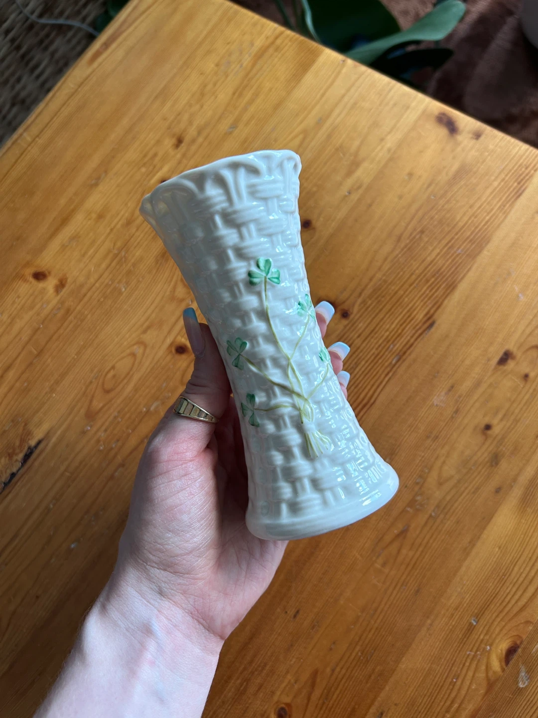 Belleek Colleen 5" Urse Vase - photo 3