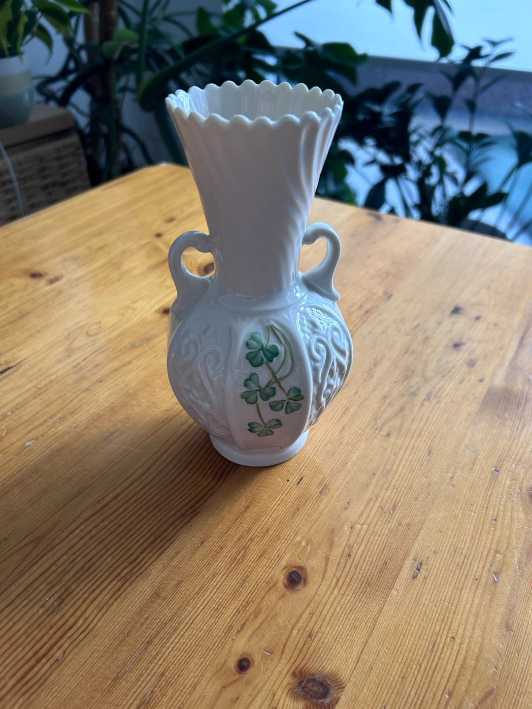 White Ceramic Vase with Green Shamrocks - photo 4