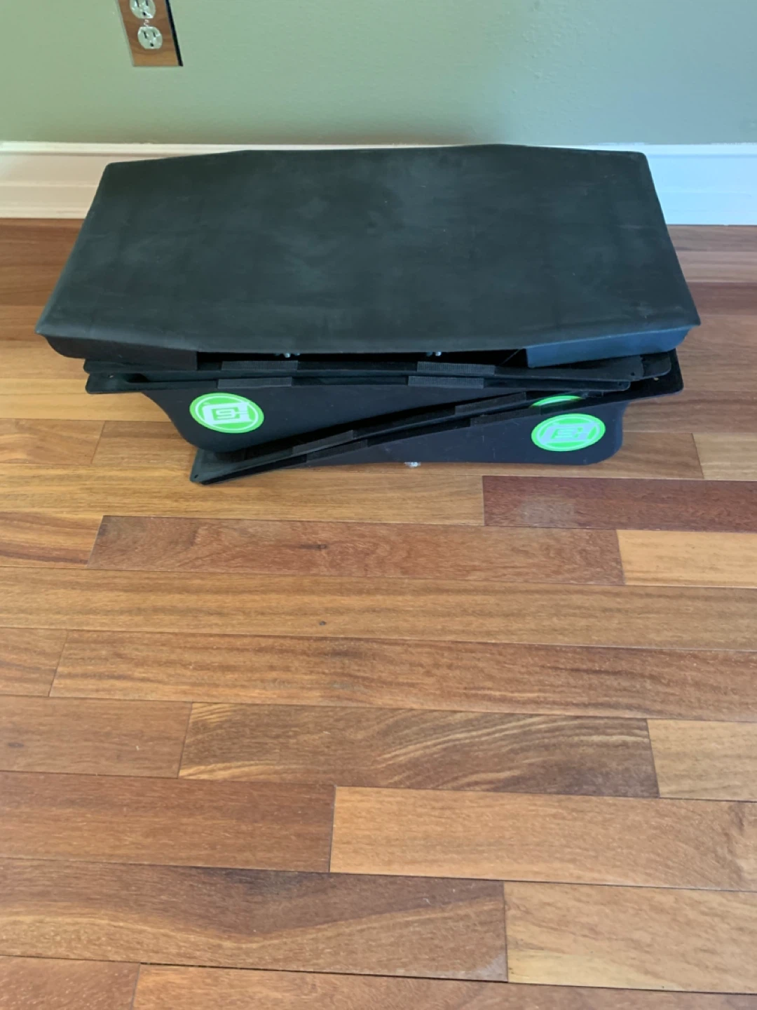 FOR SALE - Skateboard ramp - photo 2