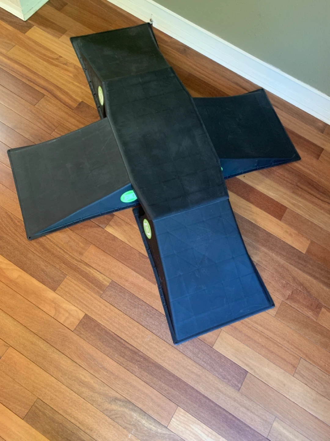 FOR SALE - Skateboard ramp