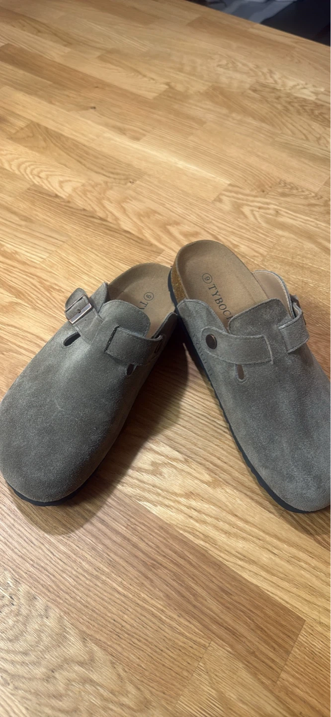 Sandal