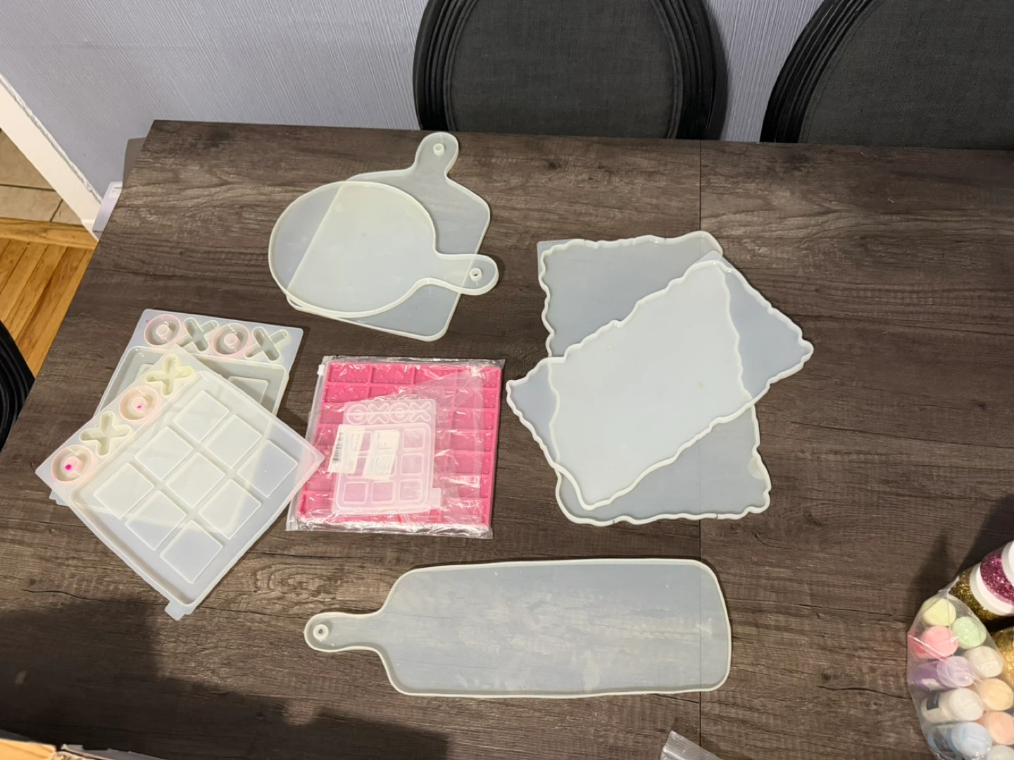 Resin Craft Molds, Pigments, Beads, and Stickers Bundle - photo 3