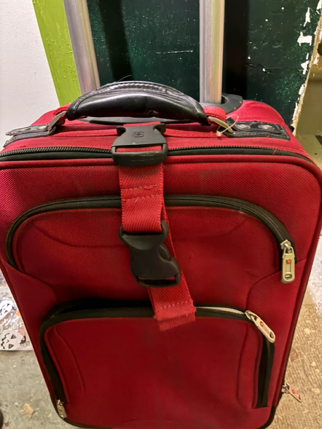 Red Swiss Gear Rolling Suitcase
