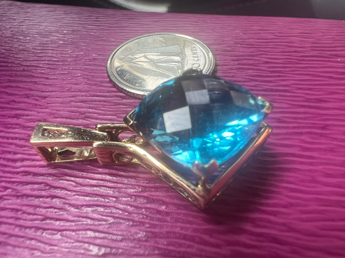 14 k Blue Topaz and Diamond Pendant - photo 3