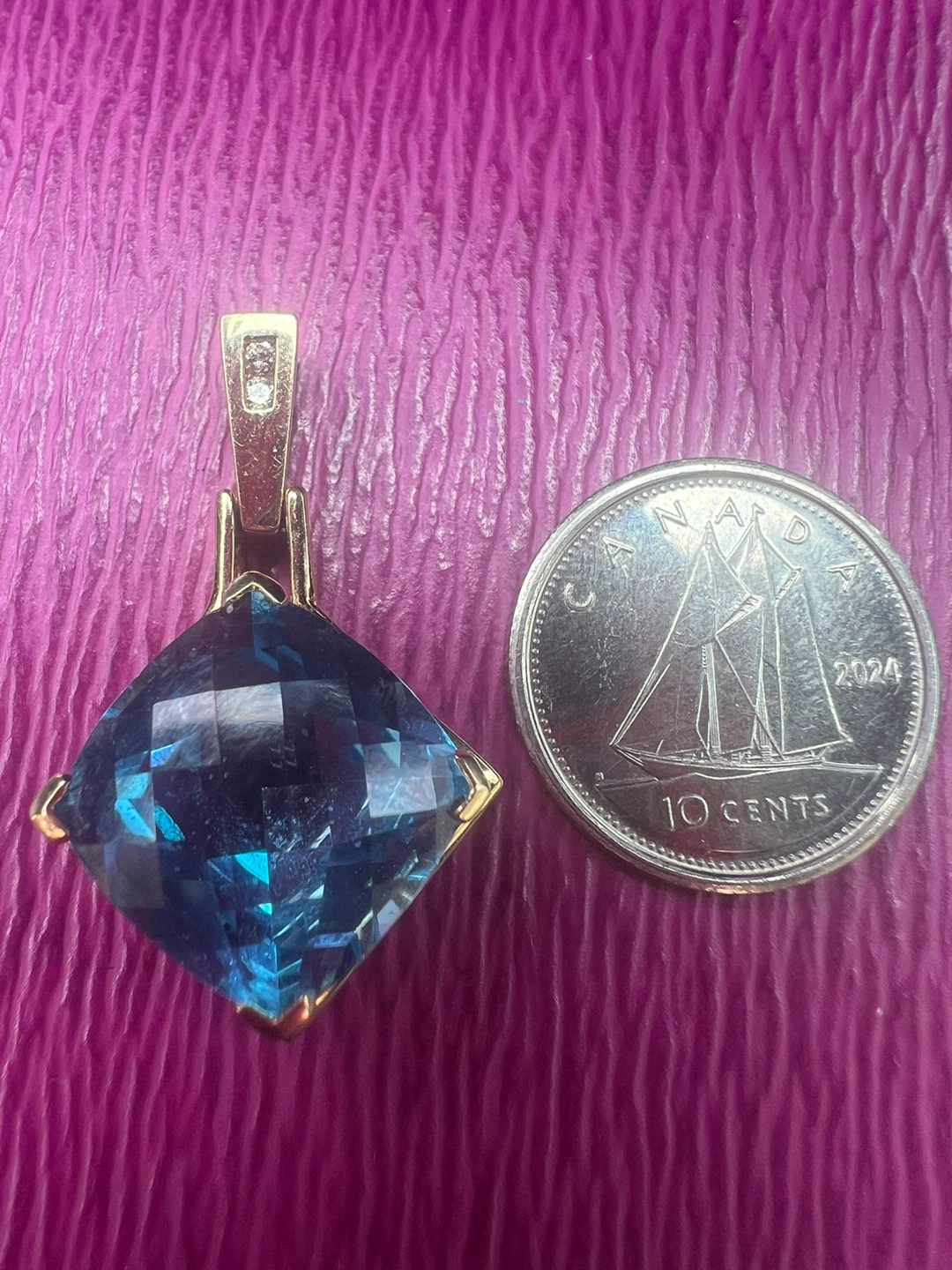 14 k Blue Topaz and Diamond Pendant - photo 2