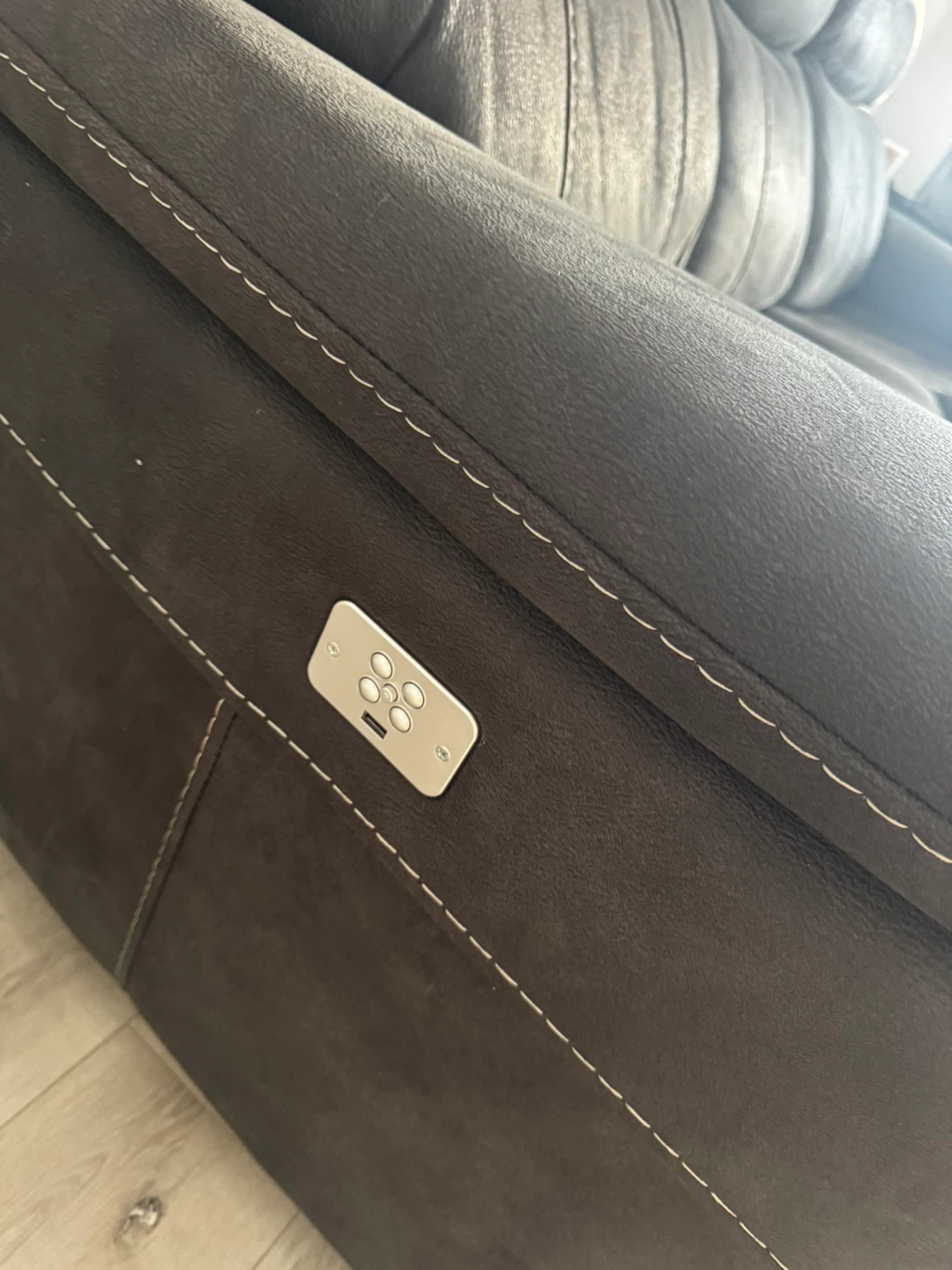 Dark Brown Reclining Sofa - photo 4
