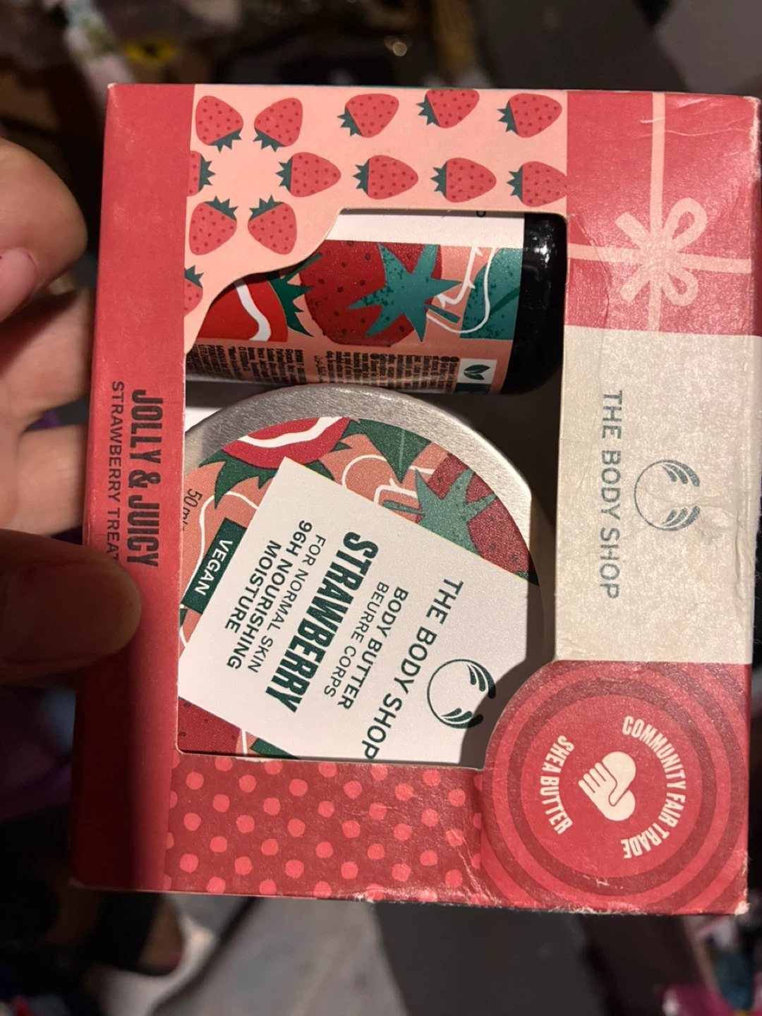 The Body Shop Jolly & Juicy Strawberry Treat Set