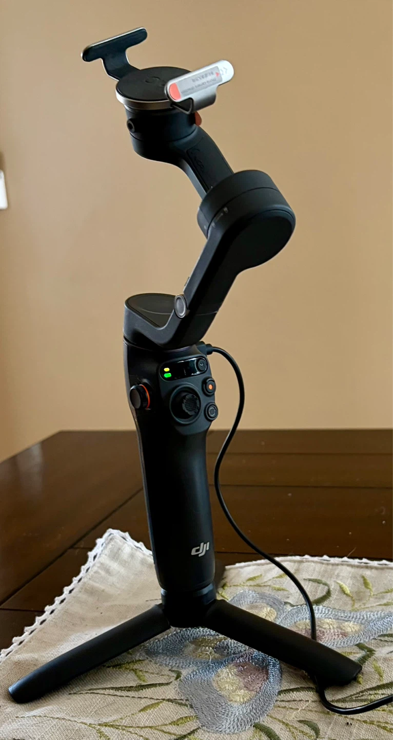 DJI Osmo Mobile 6 gimbal stabilizer - photo 2