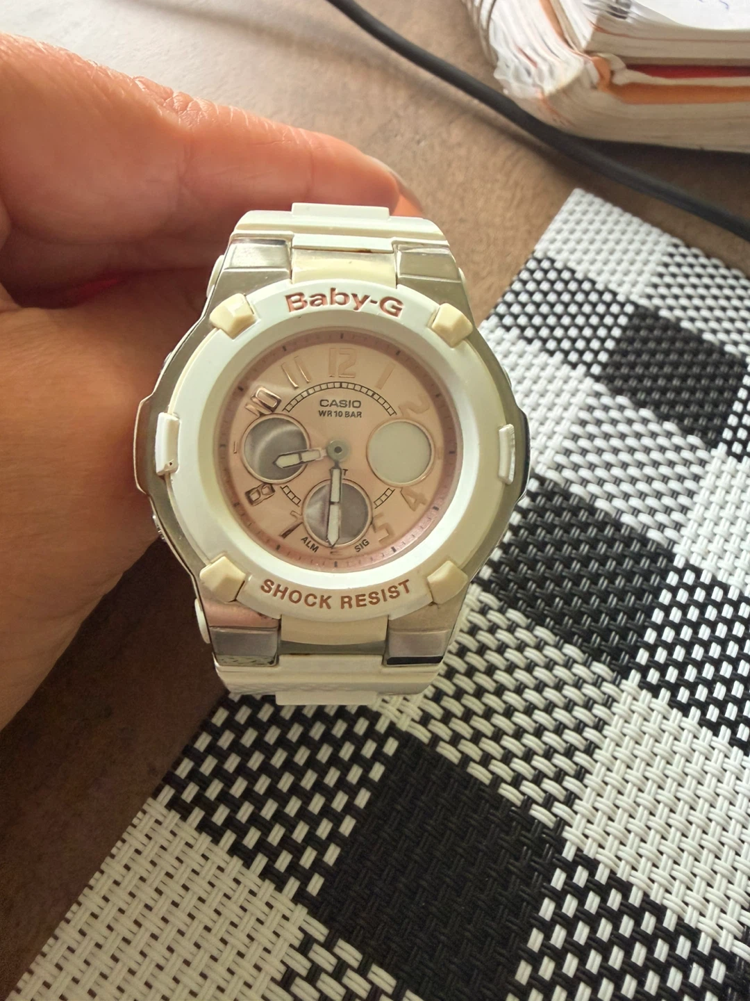 Casio Baby-G watch, model BGA-110-7B2, White with pink dial - photo 2
