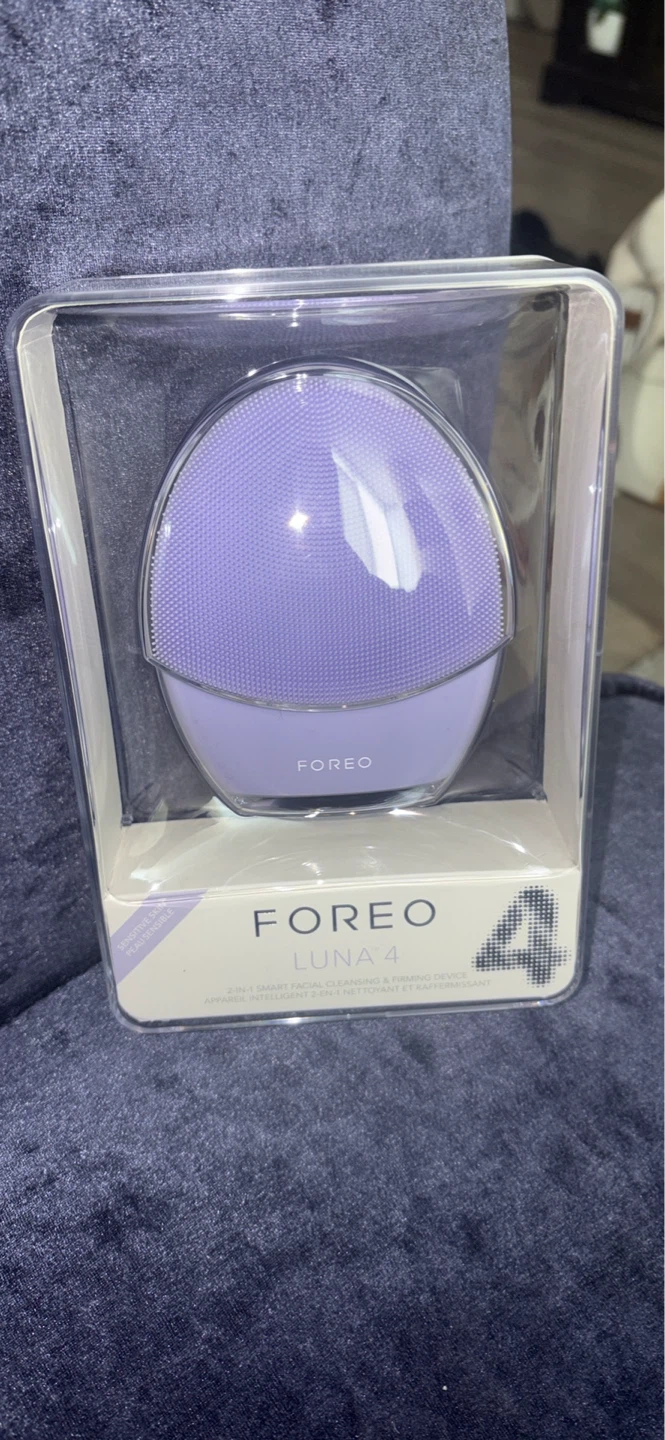 FOREO LUNA 4 2-in-1 Smart Facial Cleansing & Firming Device