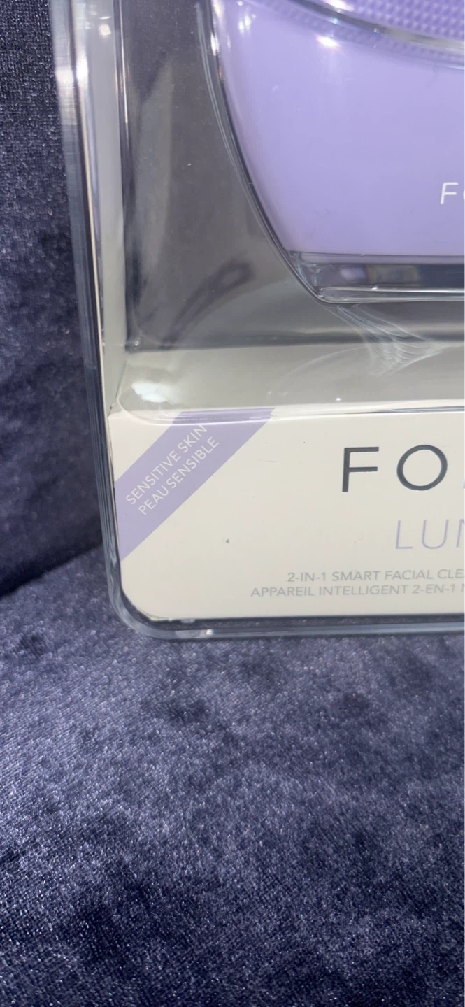 FOREO LUNA 4 2-in-1 Smart Facial Cleansing & Firming Device - photo 2