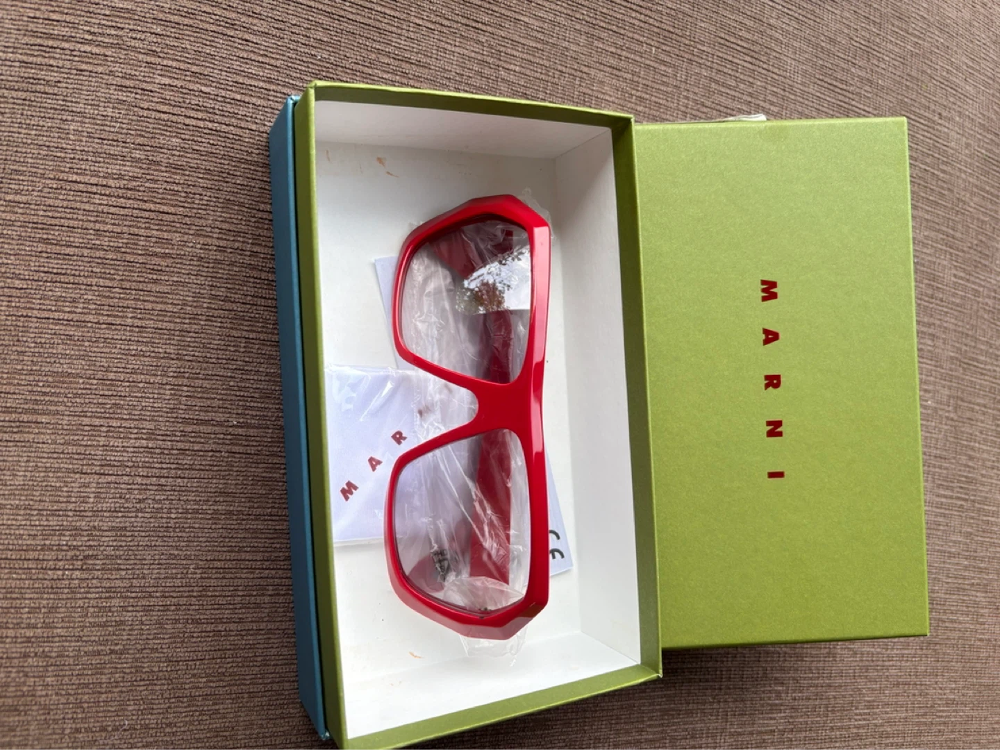 MARNI Red Aviator Sunglasses with Case - photo 2