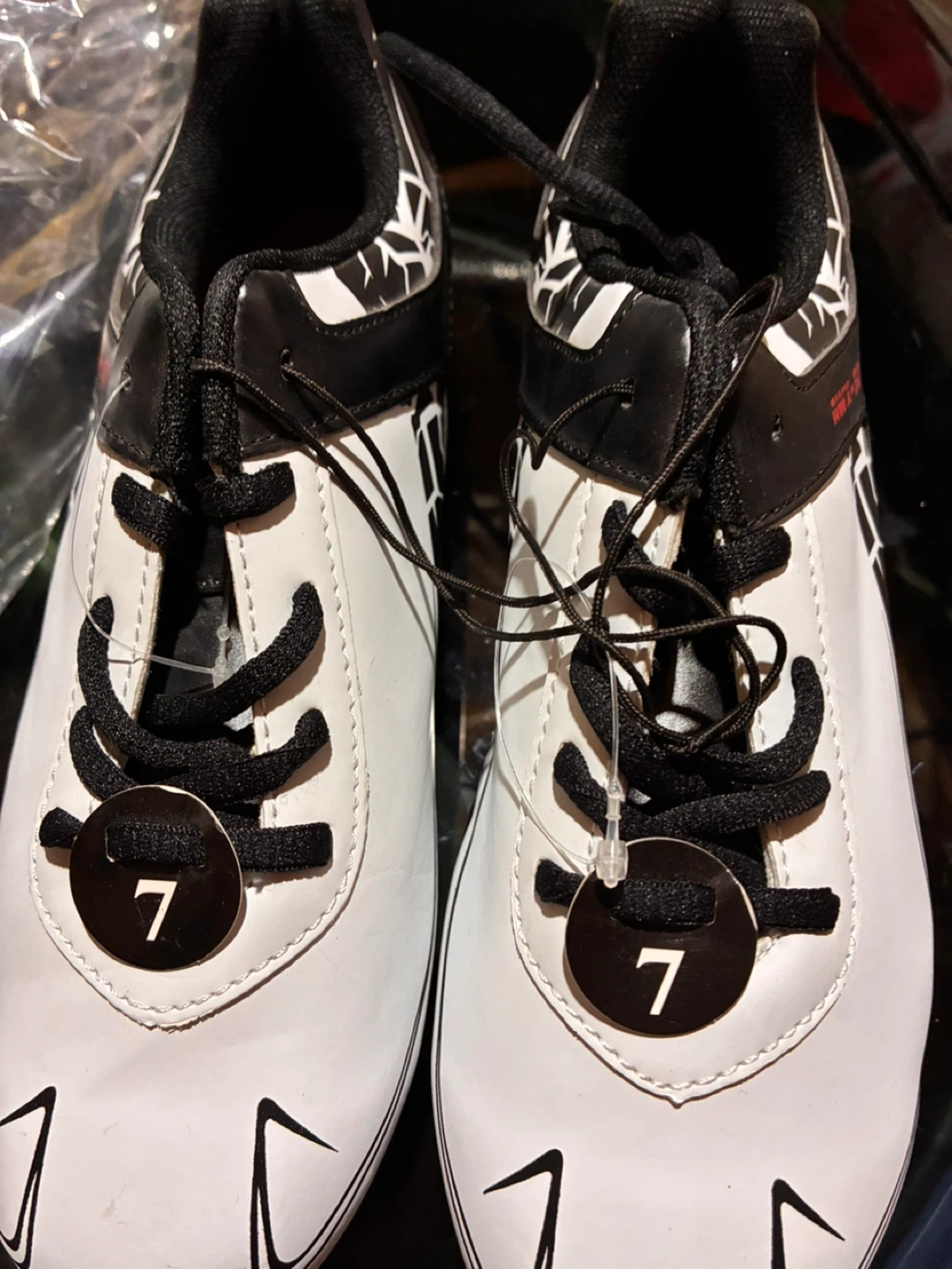 Youth Soccer Cleats Size 7 - photo 3