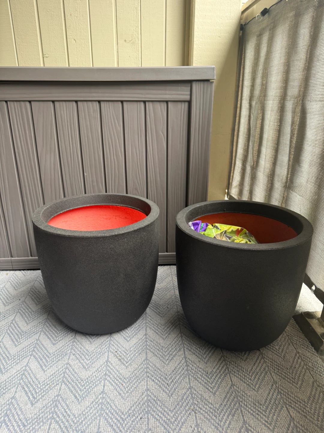 Set of 2 Modern Black Planters