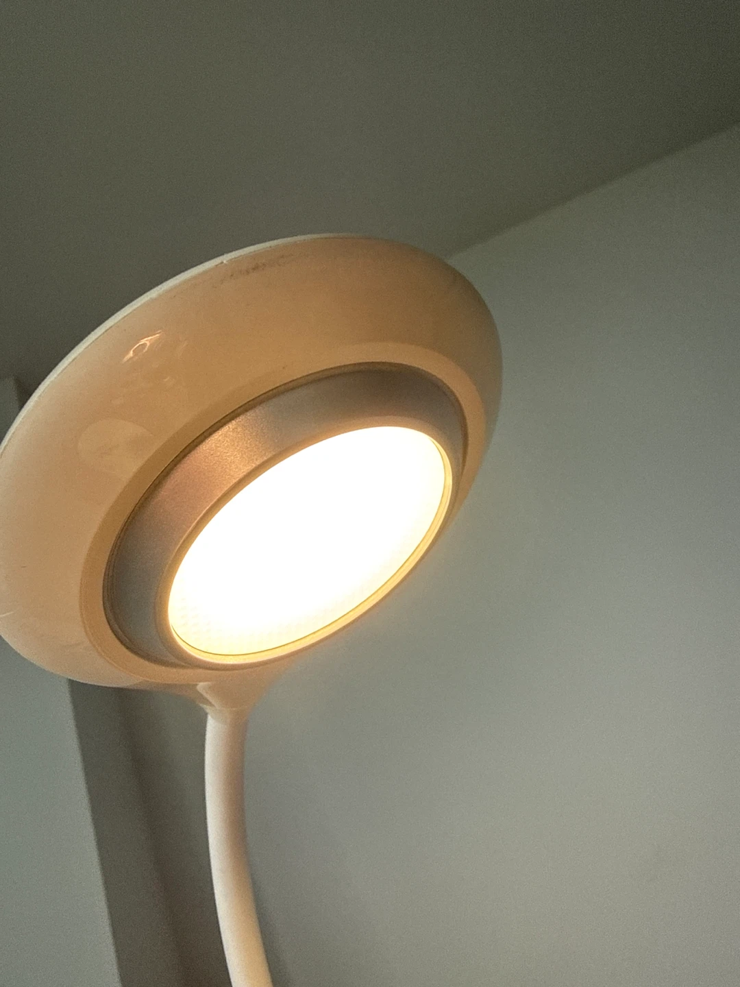 Panasonic LED Desk Lamp - photo 3