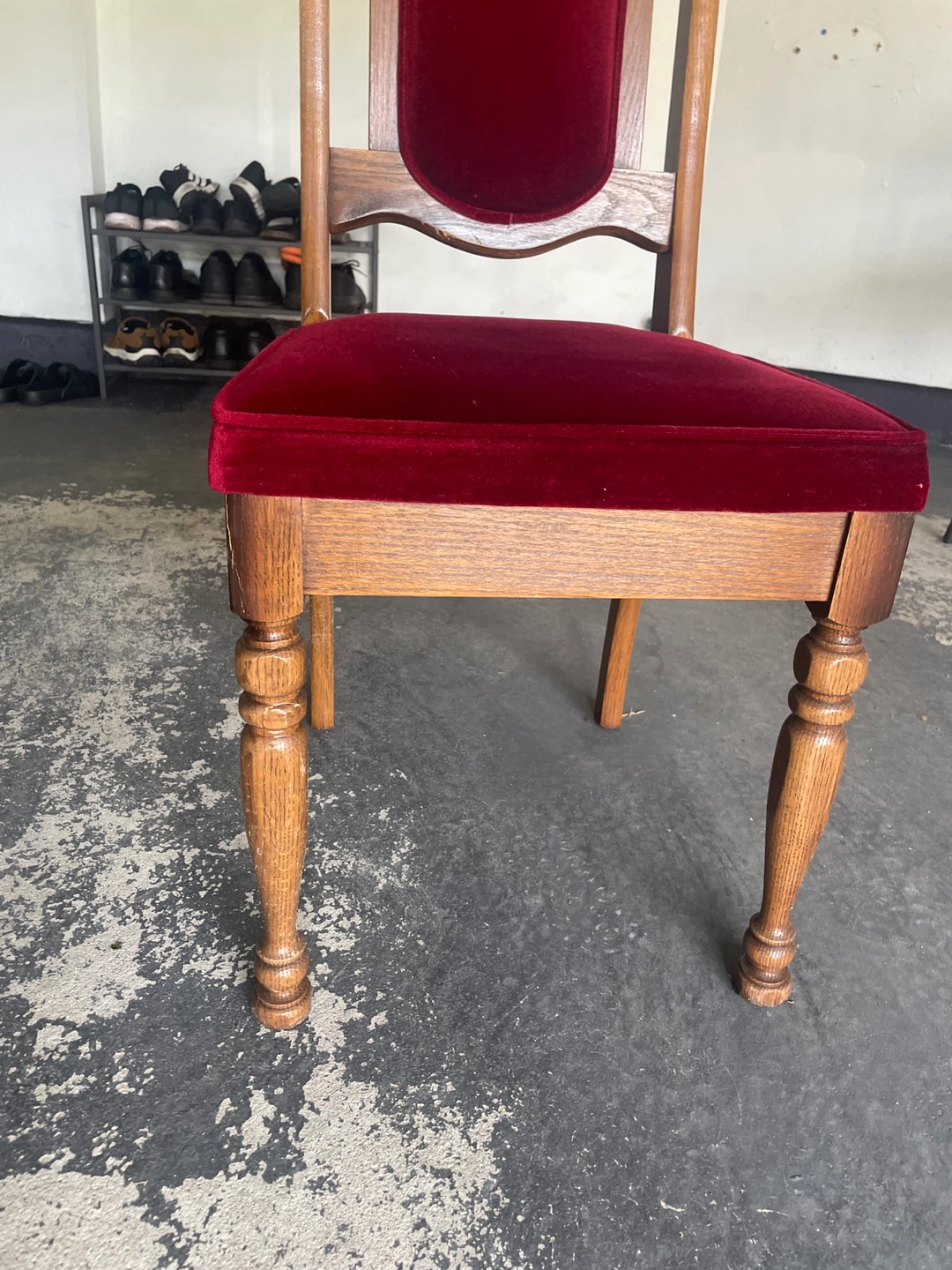 Single Wooden Red Chair - photo 3