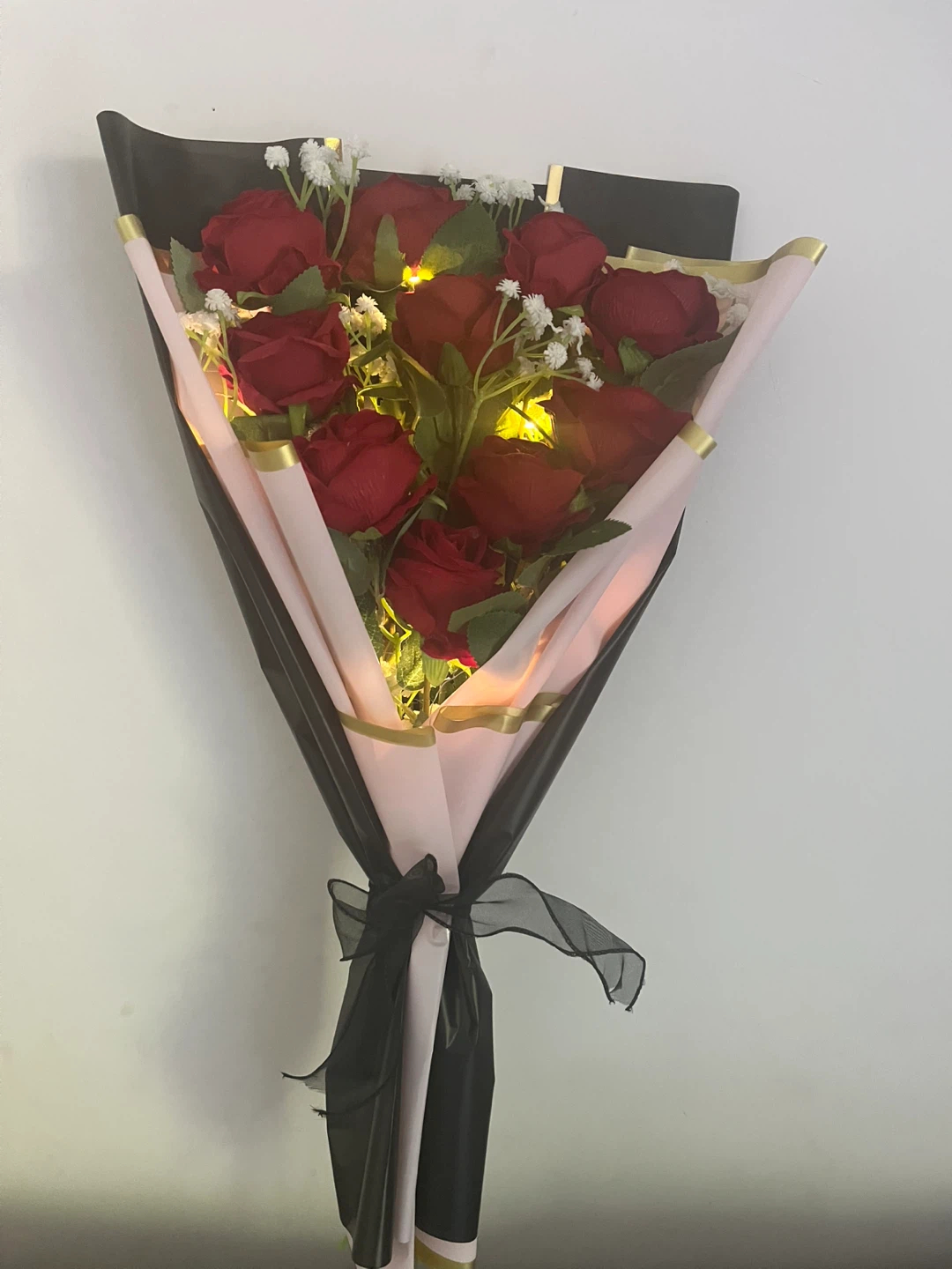 10 pcs Blue  glitter Rose Bouquet with Chocolates and toppers - photo 4