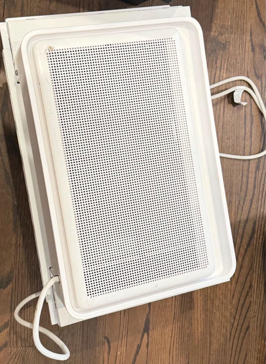 White Windmill Air Conditioner - photo 4