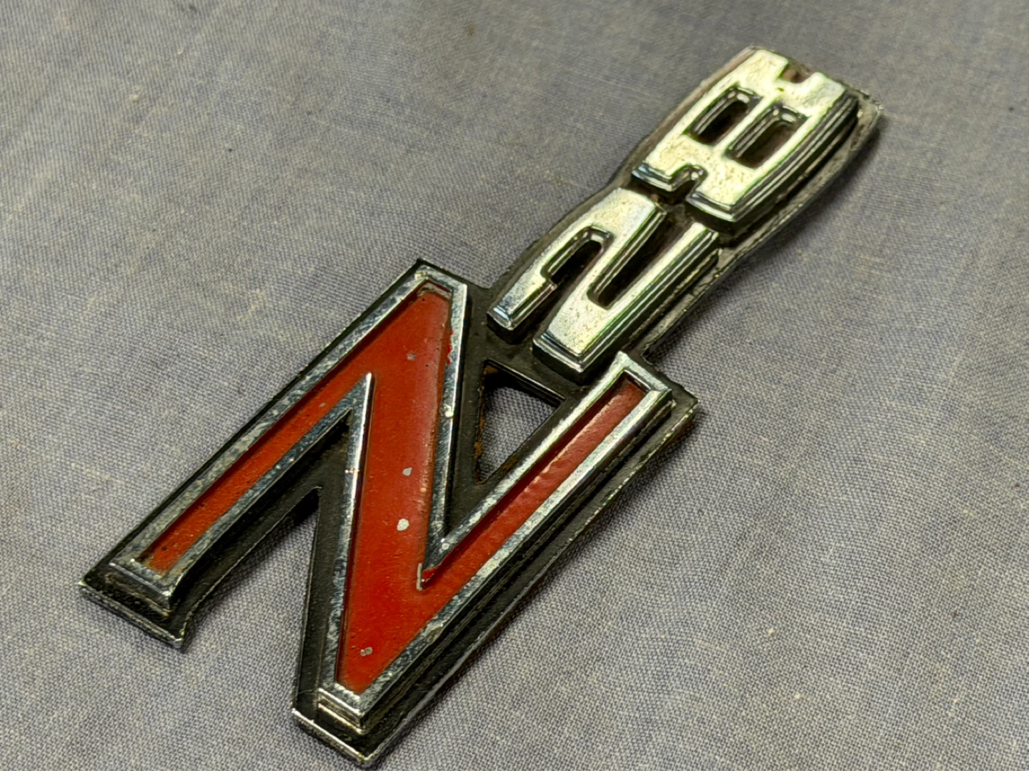 Vintage 1970 Z28 Camaro Emblem - photo 2