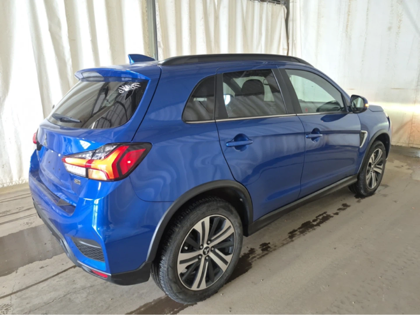 2023 Blue Mitsubishi RVR - photo 3
