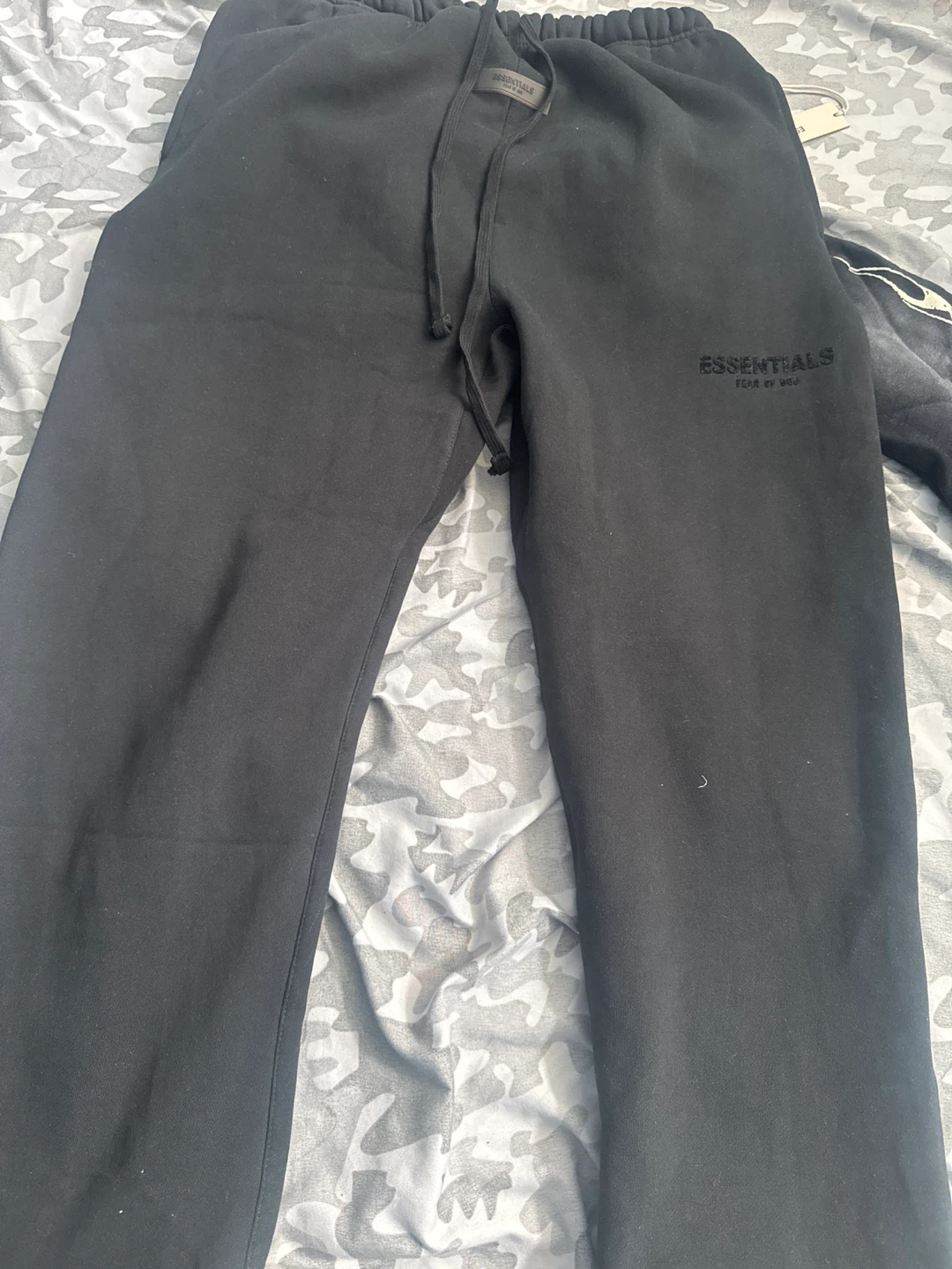 ESSENTIALS Fear of God Sweatpants Black