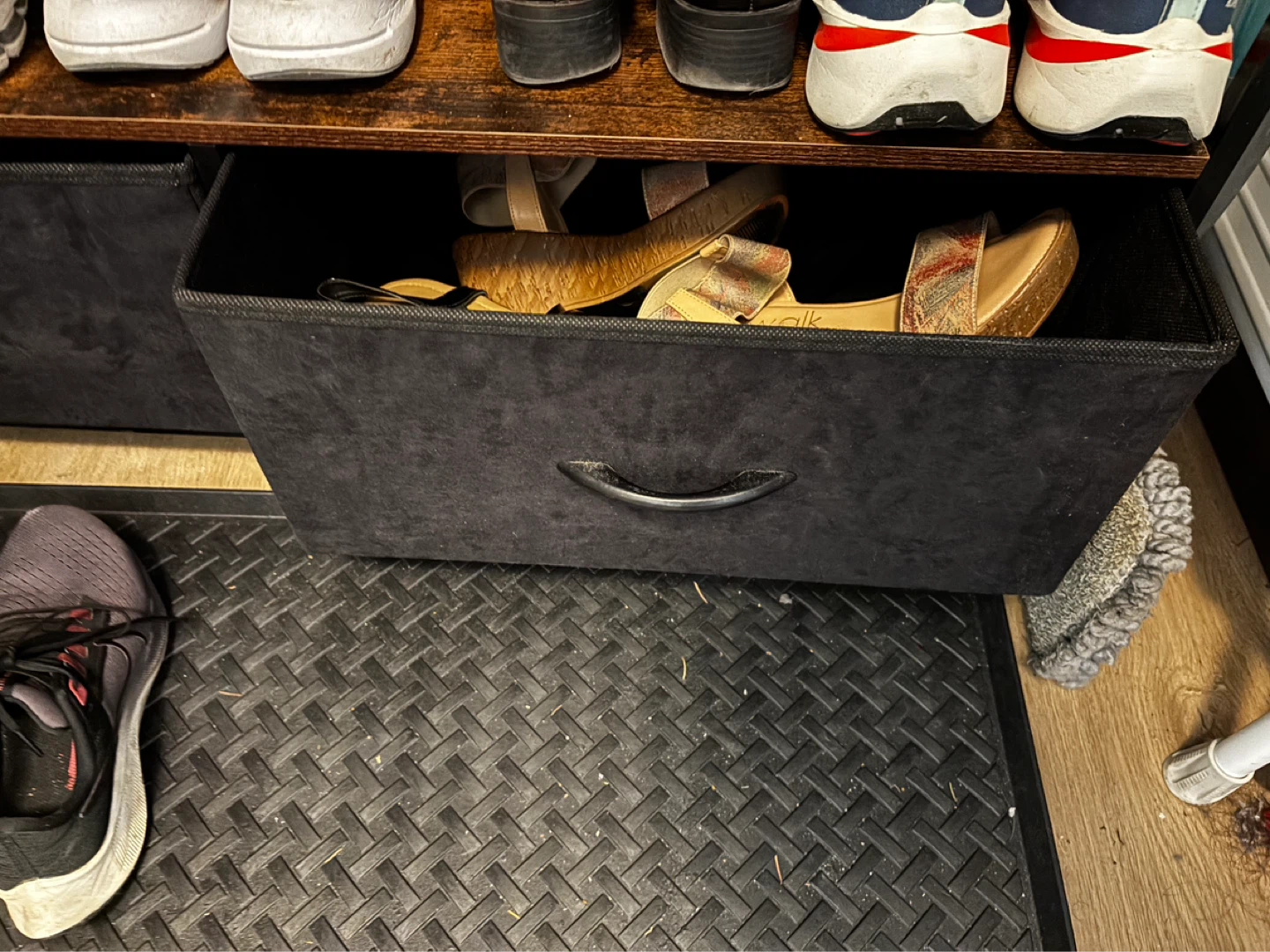 Wooden Shoe Rack with 2 Drawers - photo 3