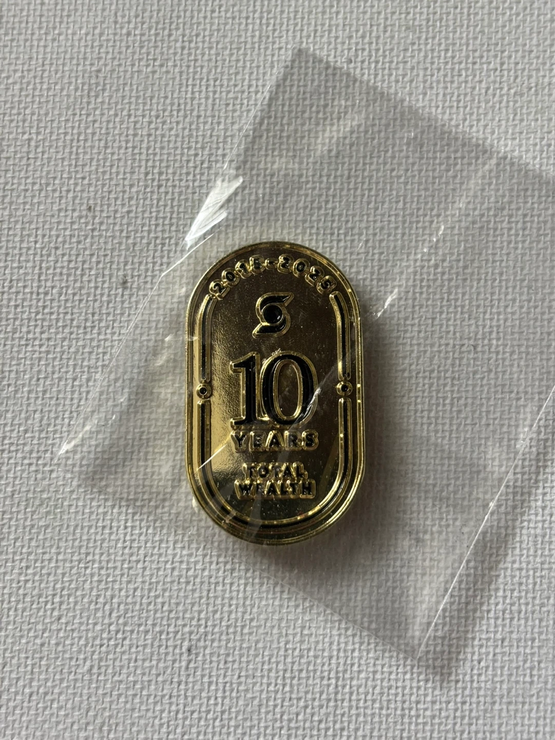 Magnetic wealth coin