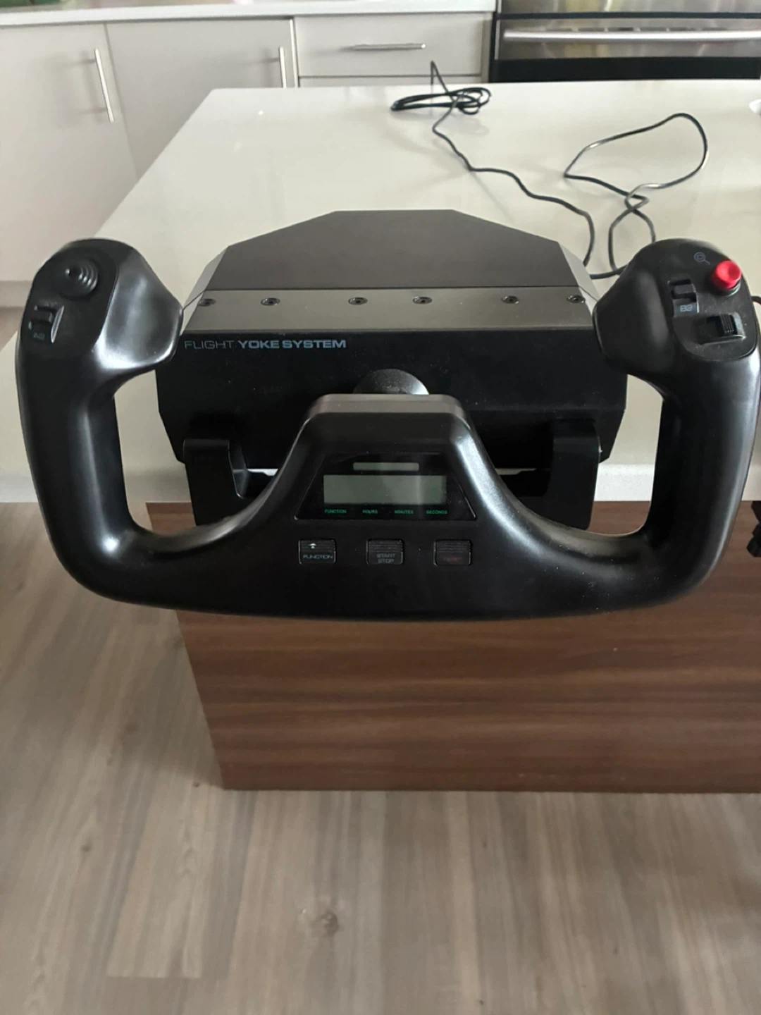 Logitech G PRO Flight Yoke System and Throttle Quadrant - photo 4