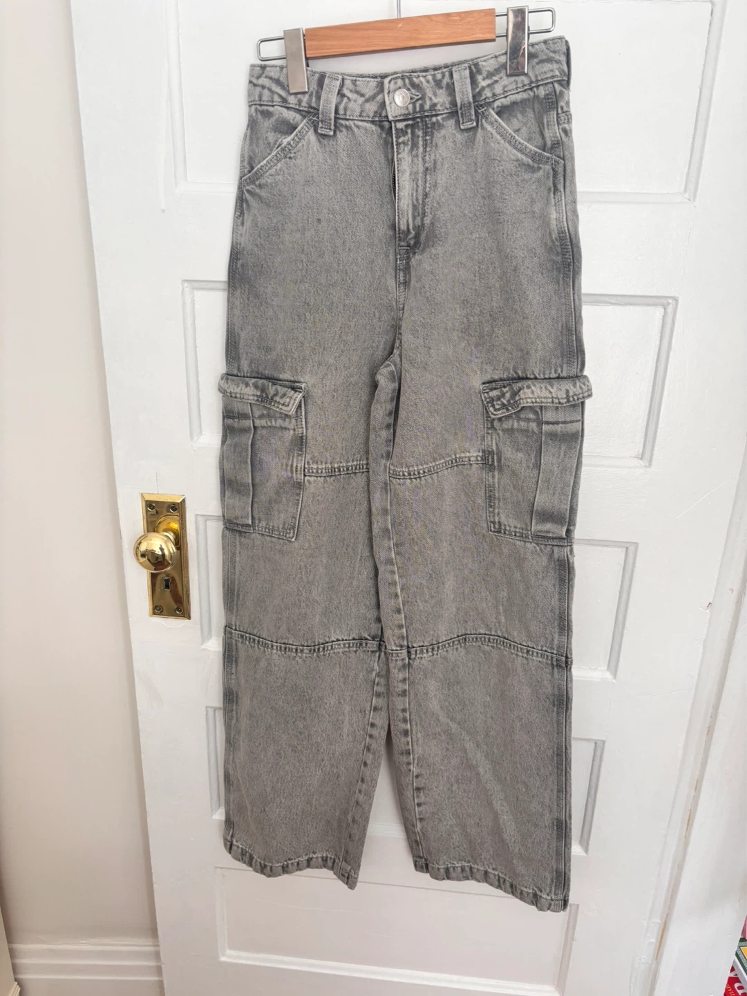 Divided H&M Grey Cargo Pants - Size 0 - photo 2
