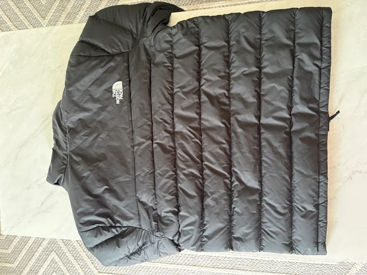 The North Face Puffer Jacket - Black - Men's Medium - photo 4