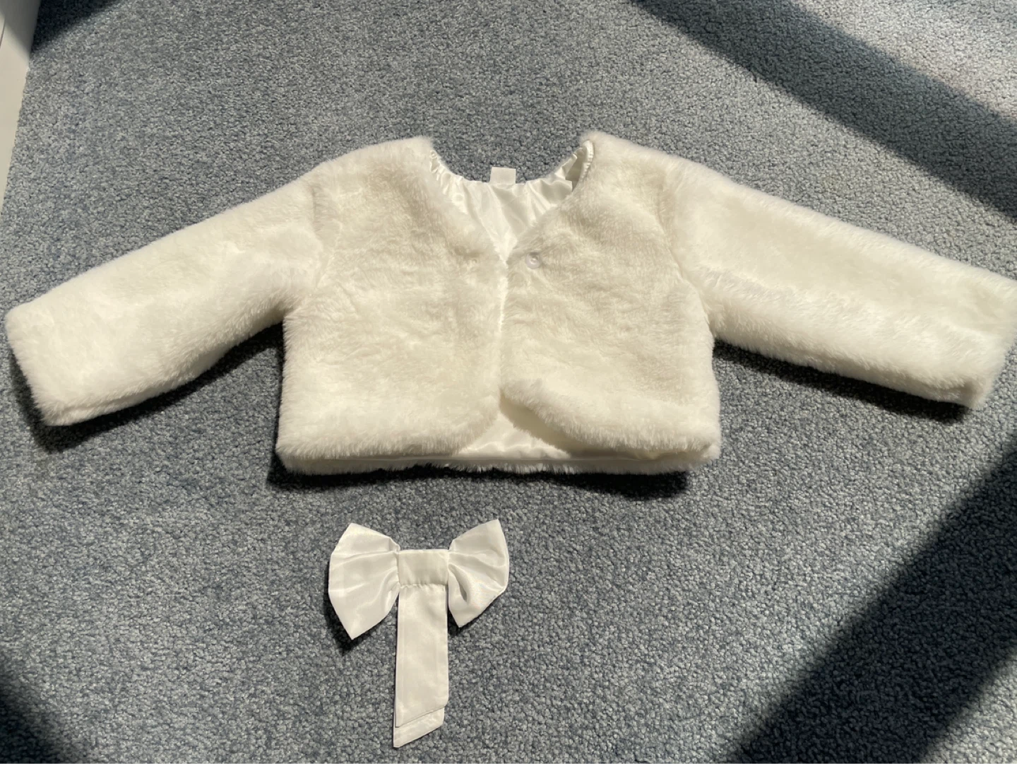 Faux Fur Bolero Jacket with Bow, size 9-12 months - photo 3