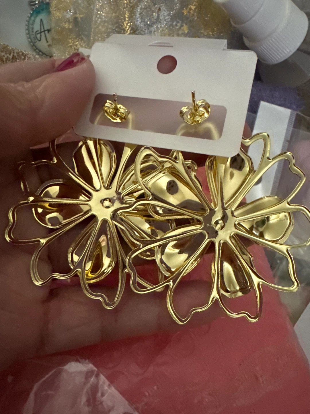 Gold laminated Flower Dangle Earrings - photo 2