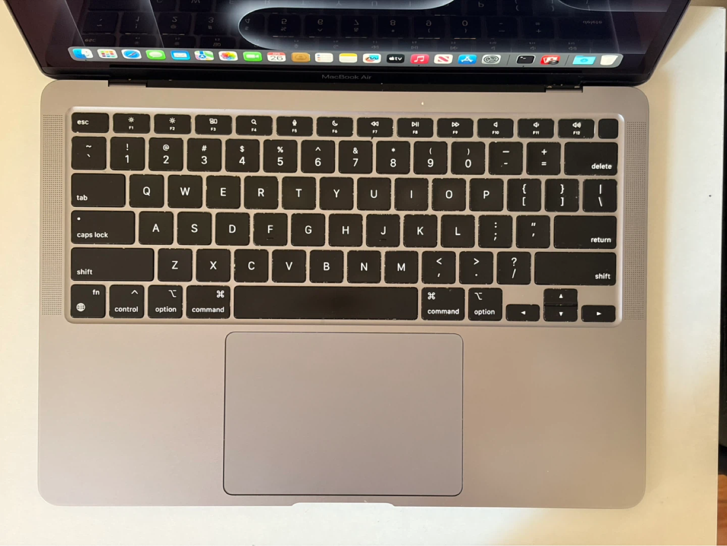 MacBook Air Silver (M1, 13-inch, 2020) — 250GB / 16GB - photo 2