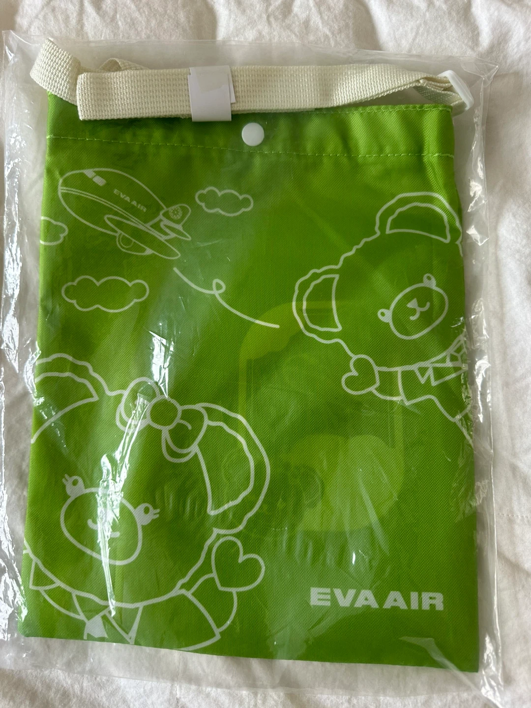 NEW! EVA Air Kids activitity book Shoulder Bag - photo 3