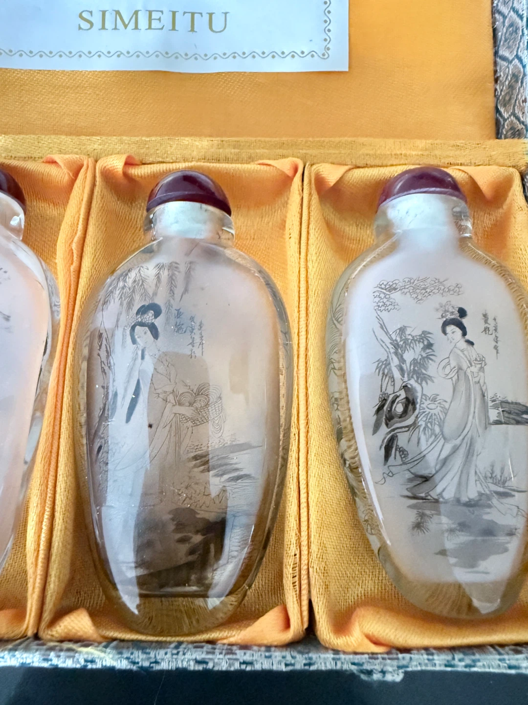 Set of 4 Glass Snuff Bottles with Scenic Designs - photo 3