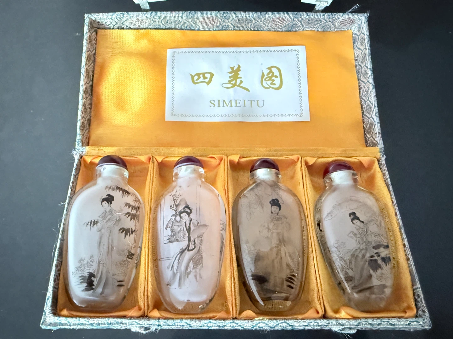 Set of 4 Glass Snuff Bottles with Scenic Designs - photo 4