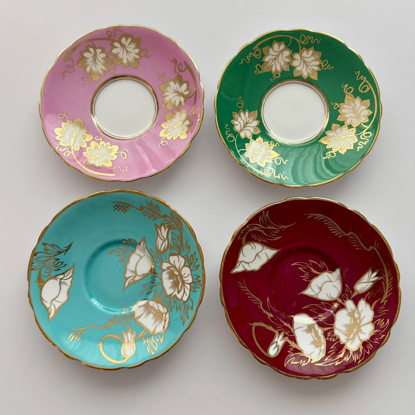 Royal Stafford high-end cabinet teacups - photo 3