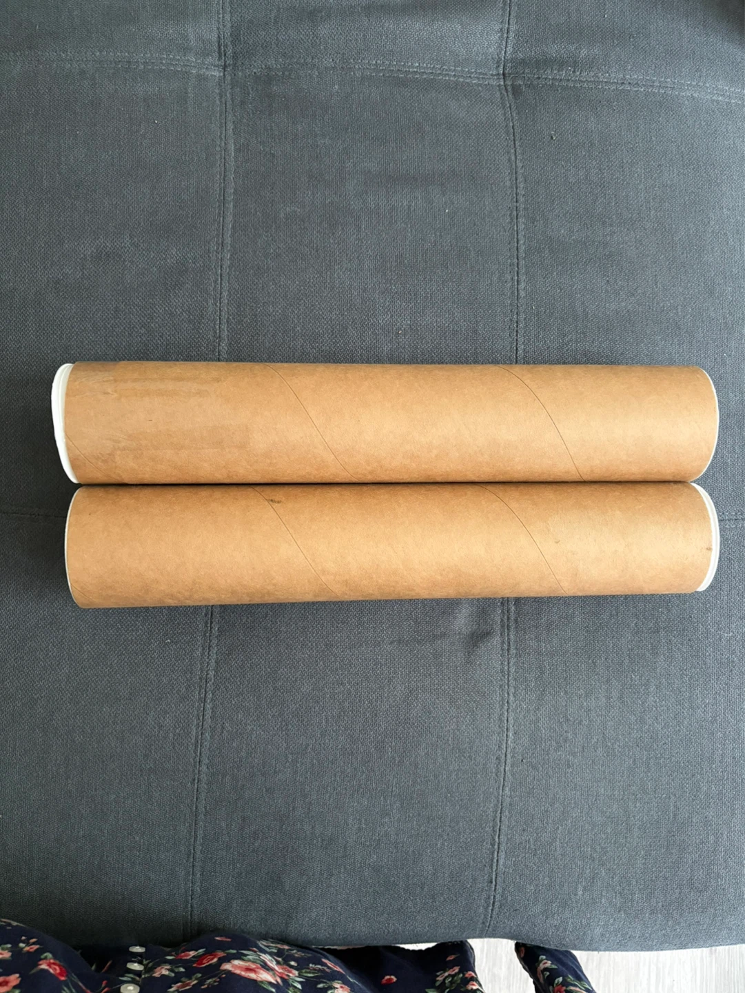 2 poster tubes