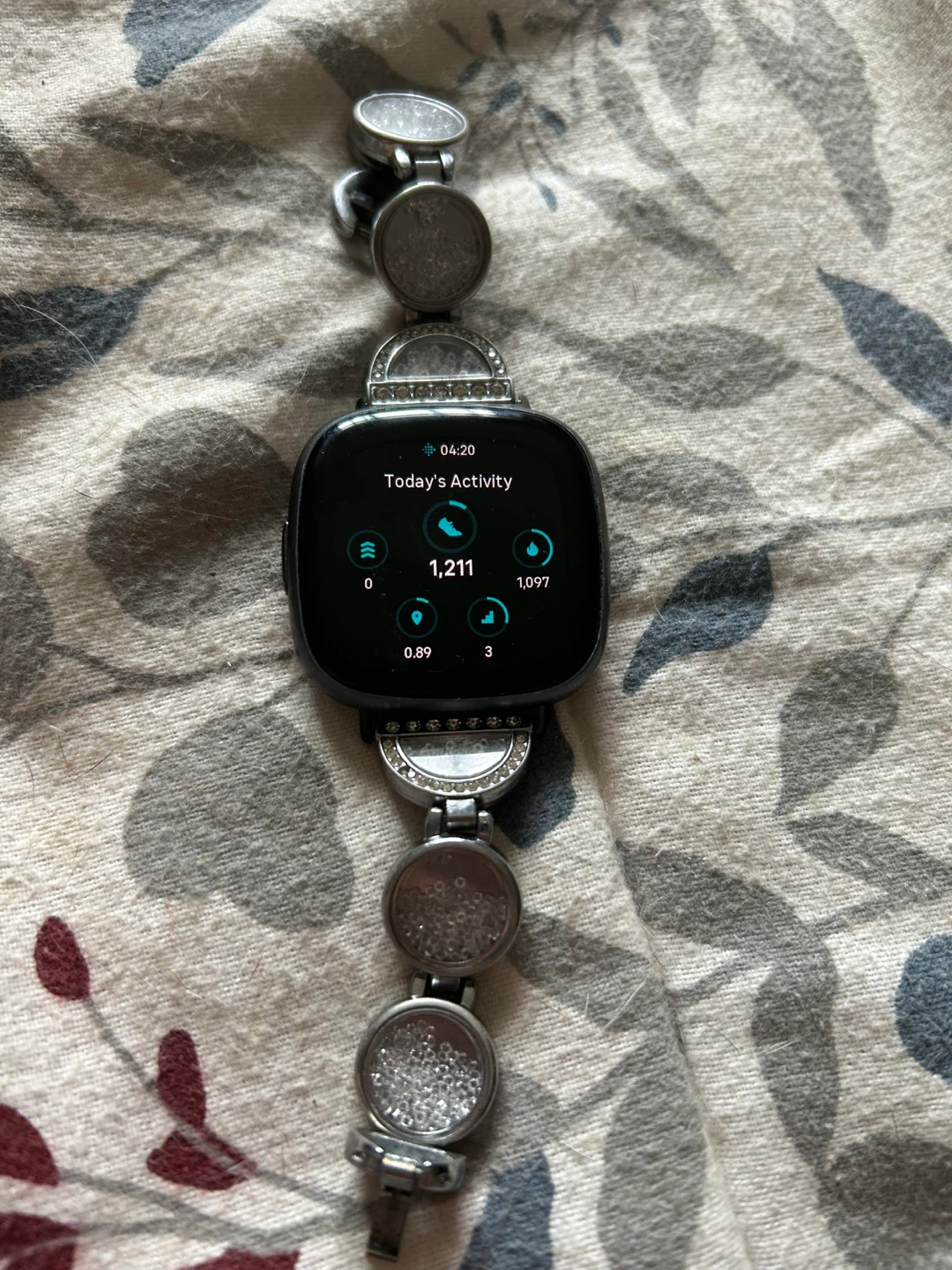 Fitbit Versa 3 Smartwatch with Embellished Band