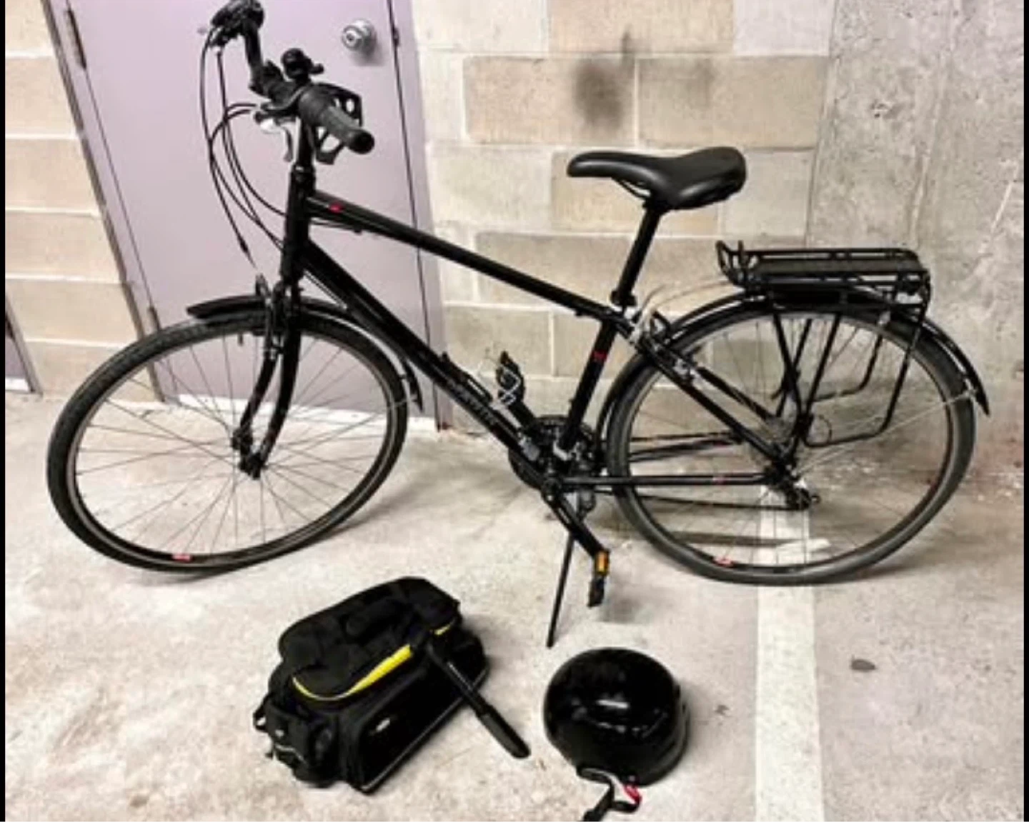 MARIN LARKSPUR CS 1 Sport Utility Bike with MTX Bag & Acc.