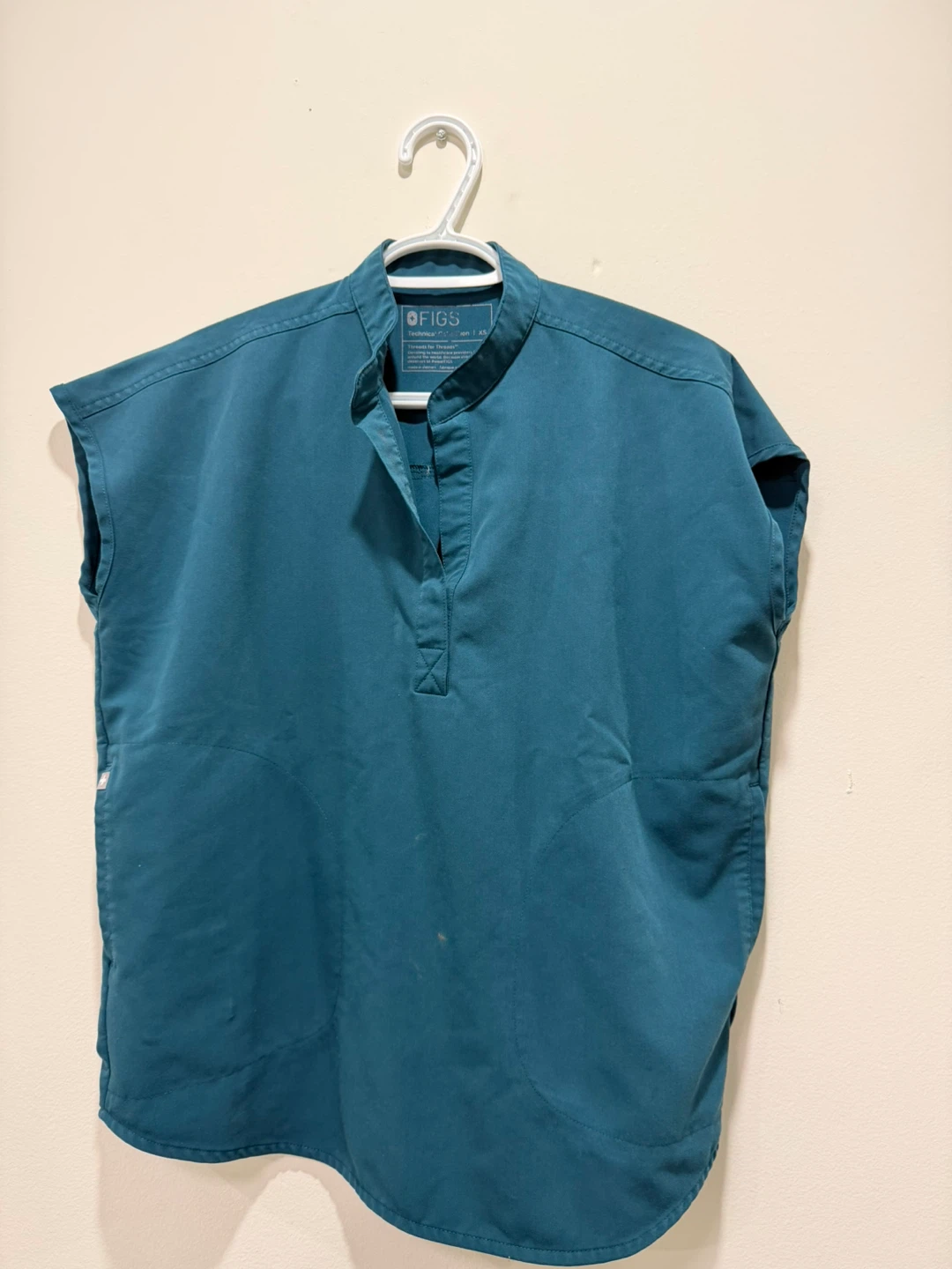 FIGS Scrub Top Teal - photo 4
