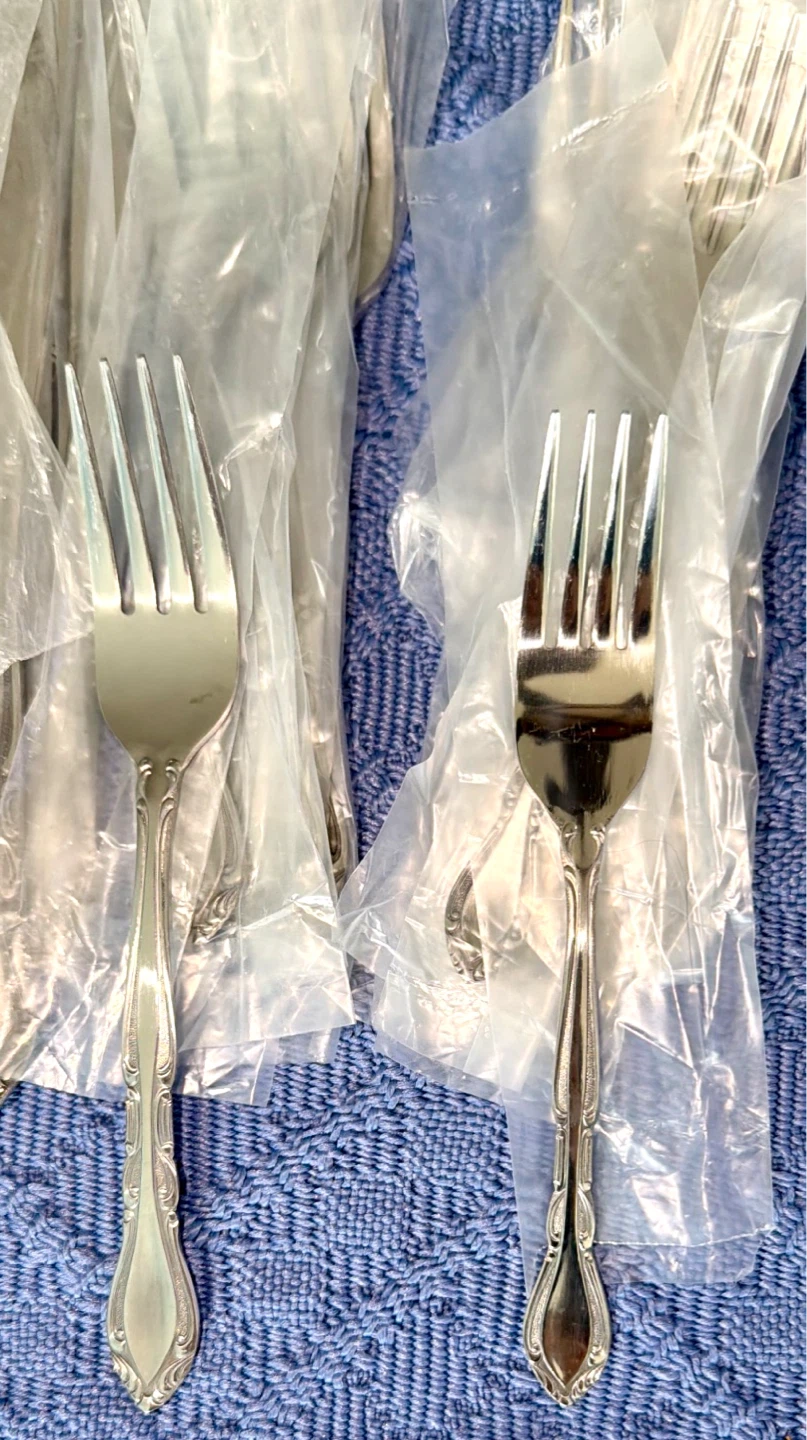 Stanley Roberts Rogers Co Auberge 53 Piece Flatware-1970s - photo 2