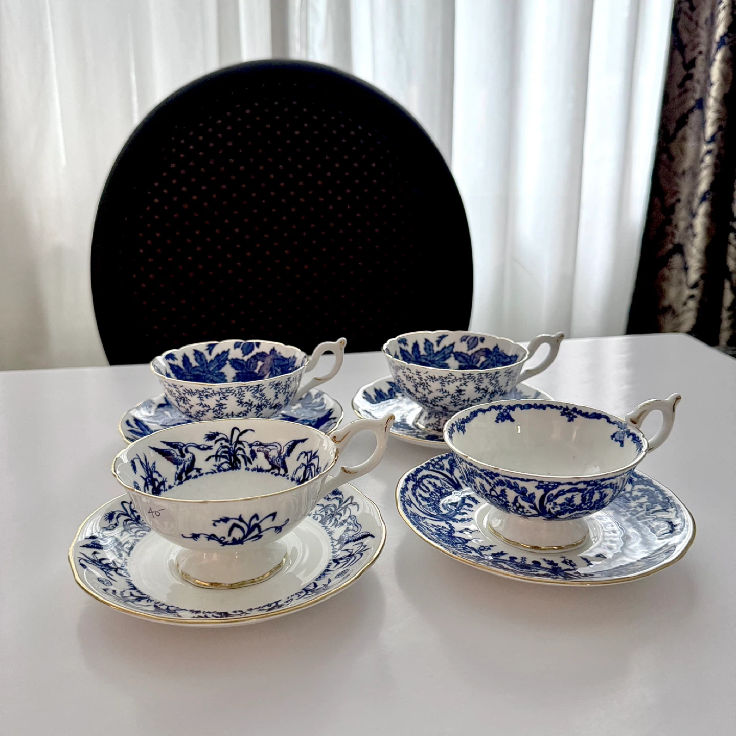 Coalport cobalt blue/white teacups (40 each) - photo 4