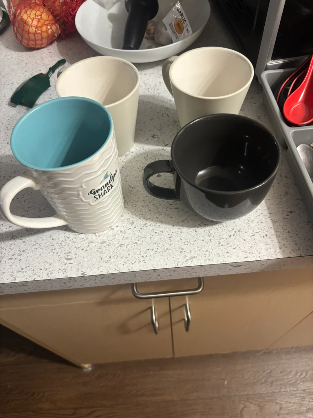 Dinnerware Set and Mugs - photo 3